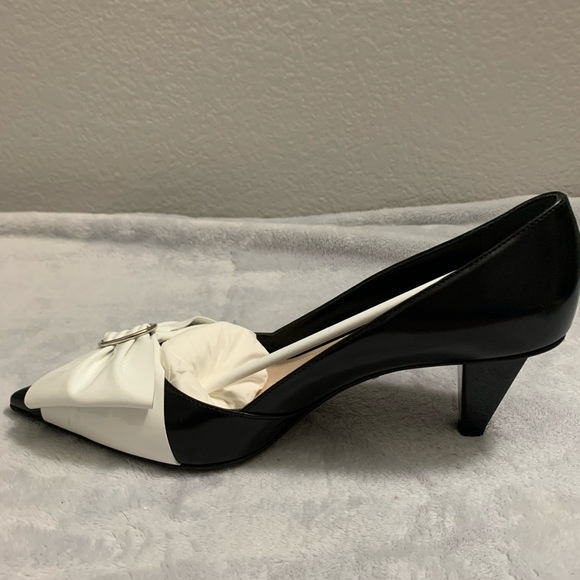 PRADA BLACK LEATHER WHITE BOW CONE HEEL PUMPS - Picture 3 of 7